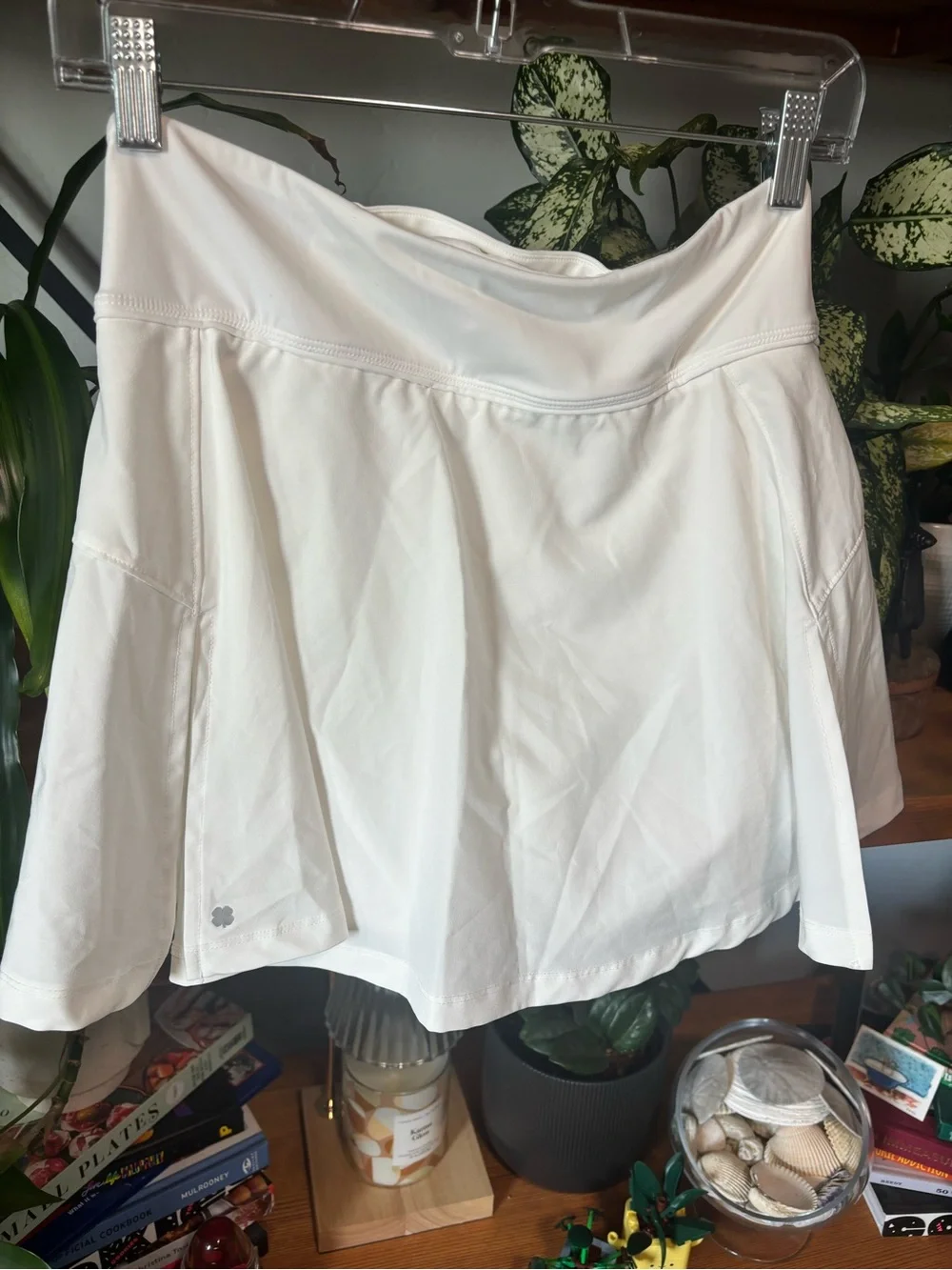 Black Clover Leto Skort in White | Small - Picture 5 of 7